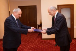 Moldovan president receives accreditation letters from more ambassadors