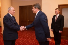 Moldovan president receives accreditation letters from more ambassadors