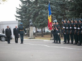 Președintele Nicolae Timofti a participat la ceremonia de donare a unui lot de tehnică militară din partea Guvernului SUA către Armata Națională