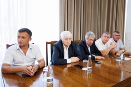 Șefa statului, în dialog cu agricultorii din țară: „Vreau ca în următorii ani, până în 2030, să vorbim și acasă, și în lume despre agricultura moldovenească ca despre o agricultură europeană” 