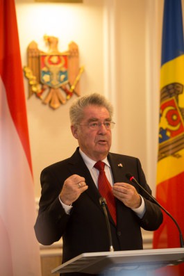 Moldovan president meets Austrian counterpart