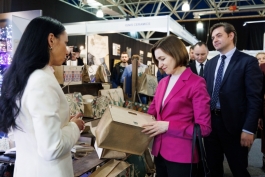 Șefa statului a vizitat expoziția „Antreprenor Expo” și a vorbit cu mai mulți oameni de afaceri  