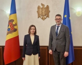 Șefa statului a avut o întrevedere cu Ambasadorul României în Republica Moldova, în contextul vizitei la București din următoarele zile