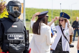 «Будь ЗА! Выбери профессию учителя!» - призыв властей к учащимся, оканчивающим школу в этом году