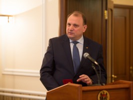 Președintele Republicii Moldova, Nicolae Timofti, a acordat distincții de stat unui grup de cetățeni