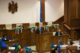 Moldovan president participates in parliament's foundation meeting