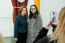 Глава государства на встрече с жителями села Плоп: «Я знаю, как важно улучшить условия жизни для всех наших граждан. Именно поэтому мы инвестируем в развитие сел и городов»