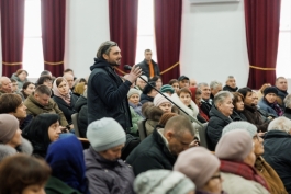 Глава государства на встрече с жителями села Плоп: «Я знаю, как важно улучшить условия жизни для всех наших граждан. Именно поэтому мы инвестируем в развитие сел и городов»