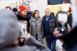 Президент Майя Санду посетила выставку „Fabricat în Moldova”: «Мы продолжим поддерживать предпринимателей, потому что их успех - это и успех Молдовы»