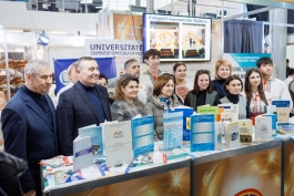 Президент Майя Санду посетила выставку „Fabricat în Moldova”: «Мы продолжим поддерживать предпринимателей, потому что их успех - это и успех Молдовы»