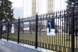 Выставка памяти в Президентуре, Правительстве и Парламенте, посвященная героям, сражавшимся за суверенитет Республики Молдова