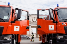 Șefa statului i-a felicitat pe salvatori și pompieri cu ocazia zilei profesionale și a mulțumit Japoniei pentru donarea a 19 autospeciale