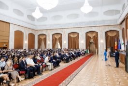 Глава государства поздравила выпускников юридического факультета: «Желаю вам внести свой вклад в правосудие, которое защищает права людей»