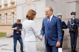Президент Майя Санду посетила с рабочим визитом Республику Польша с целью укрепления двусторонних отношений, экономических связей и поддержки европейского пути Республики Молдова