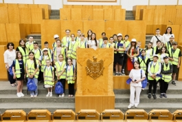 Учащиеся со всей страны и преподаватели из Великобритании посетили Президентуру Республики Молдова