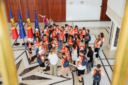 Учащиеся со всей страны и преподаватели из Великобритании посетили Президентуру Республики Молдова