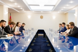 Президент Майя Санду встретилась с министром иностранных дел Румынии Оаной-Сильвией Цою