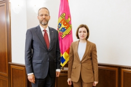Президент Майя Санду провела прощальную встречу с послом Европейского Союза Янисом Мажейксом
