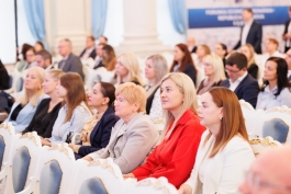 Глава государства Майя Санду на Экономическом форуме Румыния – Республика Молдова: «Я призываю бизнес-сообщество и впредь поддерживать нас – инвестировать, вносить вклад в защиту демократии, чтобы вместе мы смогли продолжить наш европейский путь»