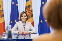 Президент Майя Санду встретилась с Ее Величеством Маргаретой, хранительницей румынской короны, и Его Королевским Высочеством принцем Раду