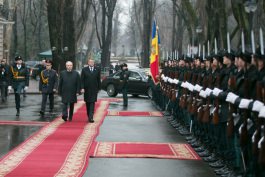 Moldovan president meets Romanian counterpart