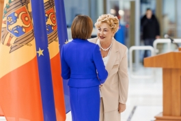 Глава государства Майя Санду вручила государственные награды  деятелям различных областей