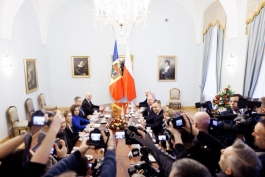 Cooperarea moldo-poloneză, aderarea Republicii Moldova la Uniunea Europeană și securitatea regională, discutate de șefa statului la Varșovia