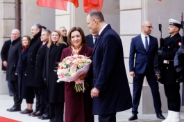 Cooperarea moldo-poloneză, aderarea Republicii Moldova la Uniunea Europeană și securitatea regională, discutate de șefa statului la Varșovia