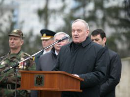 President Nicolae Timofti attends events dedicated to Remembrance Day