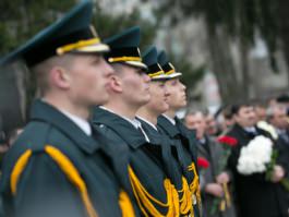 President Nicolae Timofti attends events dedicated to Remembrance Day