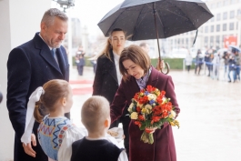 Майя Санду совершила первый официальный визит главы молдавского государства в Словацкую Республику: углубление двустороннего партнерства и совместная приверженность вступлению Республики Молдова в ЕС