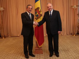 Moldovan president meets French official