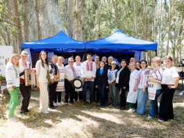 De Ziua Nistrului, șefa statului a participat la Festivalul „Dansul Vetrelor Nistrene” din Ștefan Vodă.