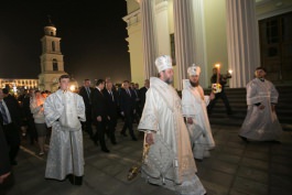 Moldovan president attends Easter mass