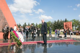 President Nicolae Timofti attends actions dedicated to 70th anniversary of end of World War II