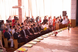 Moldovan president attends inauguration of biomass pellets production factory 