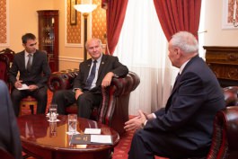 Moldovan, American officials broach bilateral ties