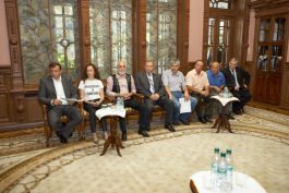 Moldovan president meets representatives of Justice and Truth platform
