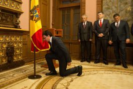 Members of new government take oath before Moldovan president